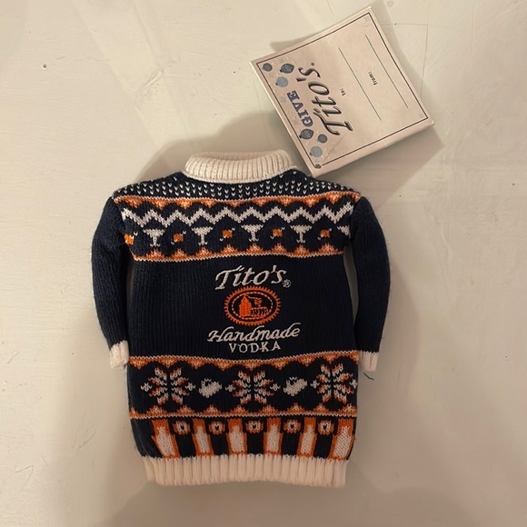 Tito’s bottle sweater - Picture 1 of 1